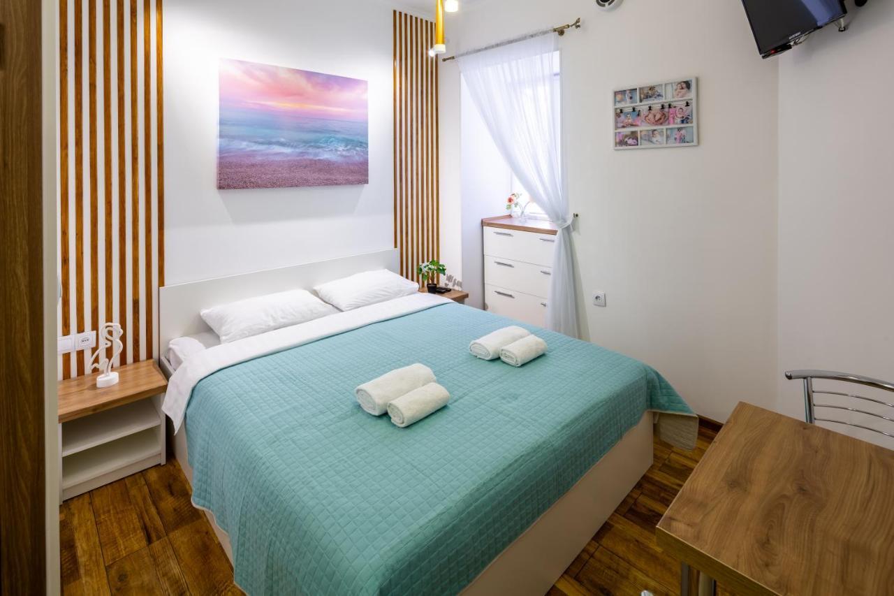 Cozy Apartments Center Lviv Exterior foto