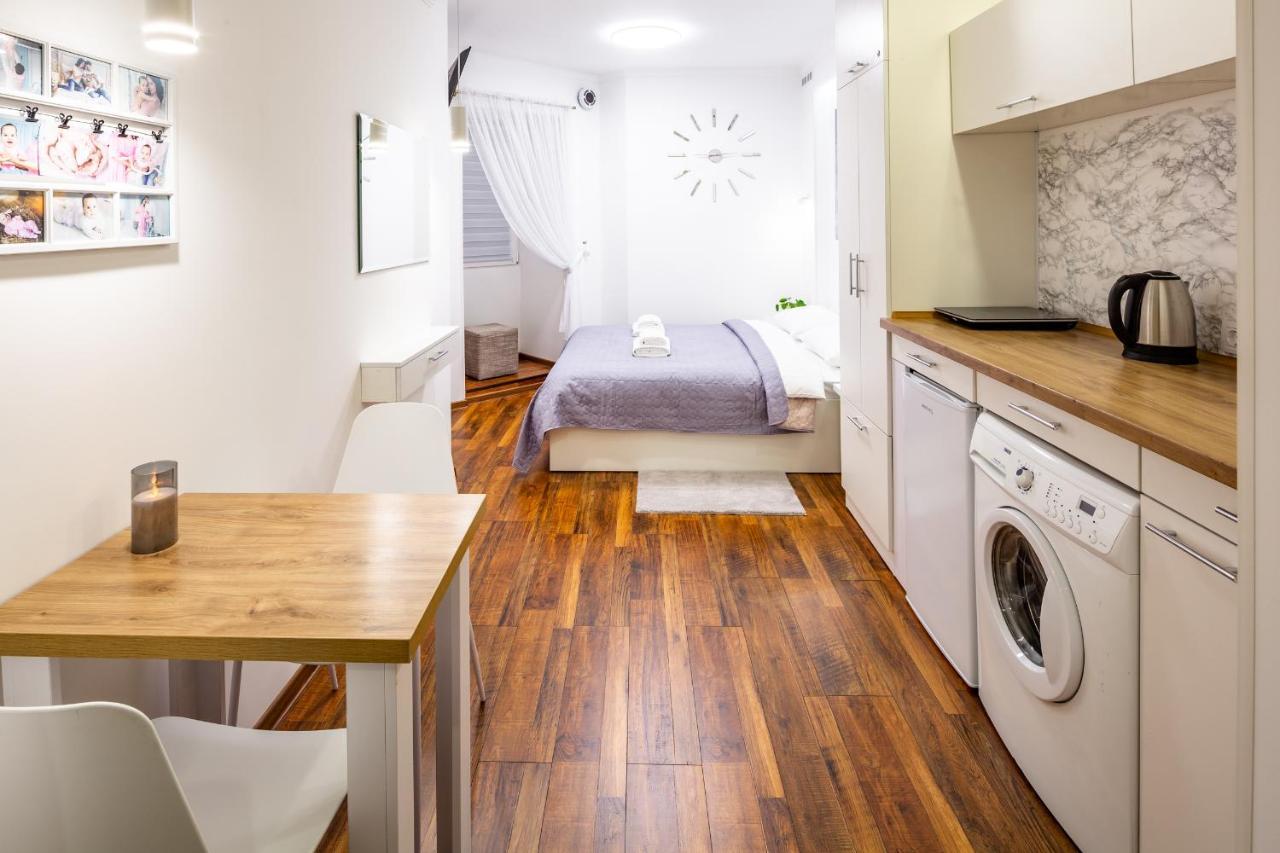 Cozy Apartments Center Lviv Exterior foto